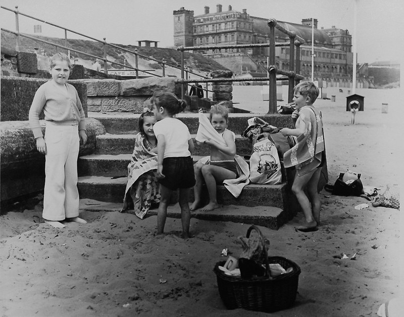 Children on Longsands beach in the 1960s